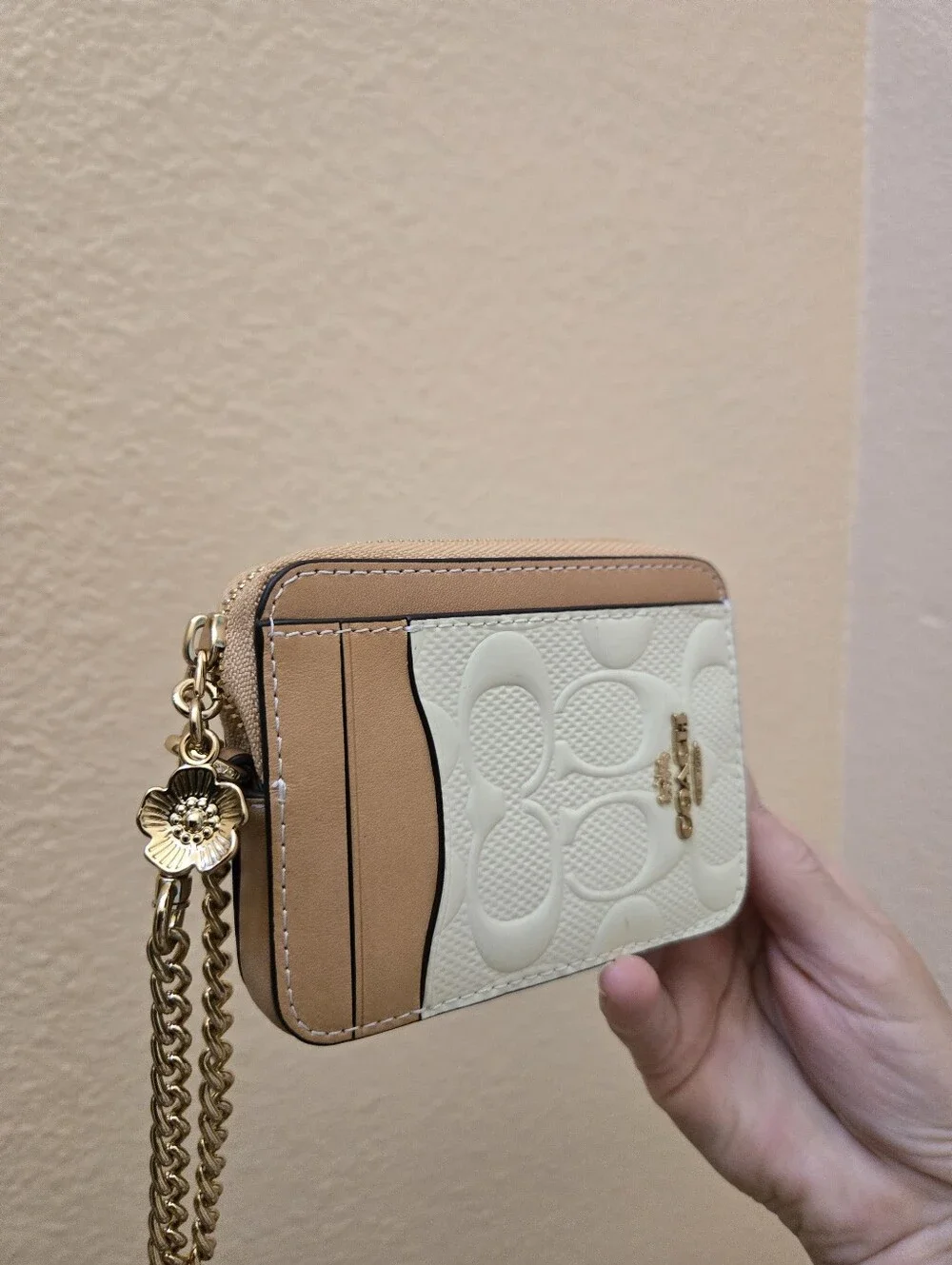 Coach Zip Card Case In Signature Leather